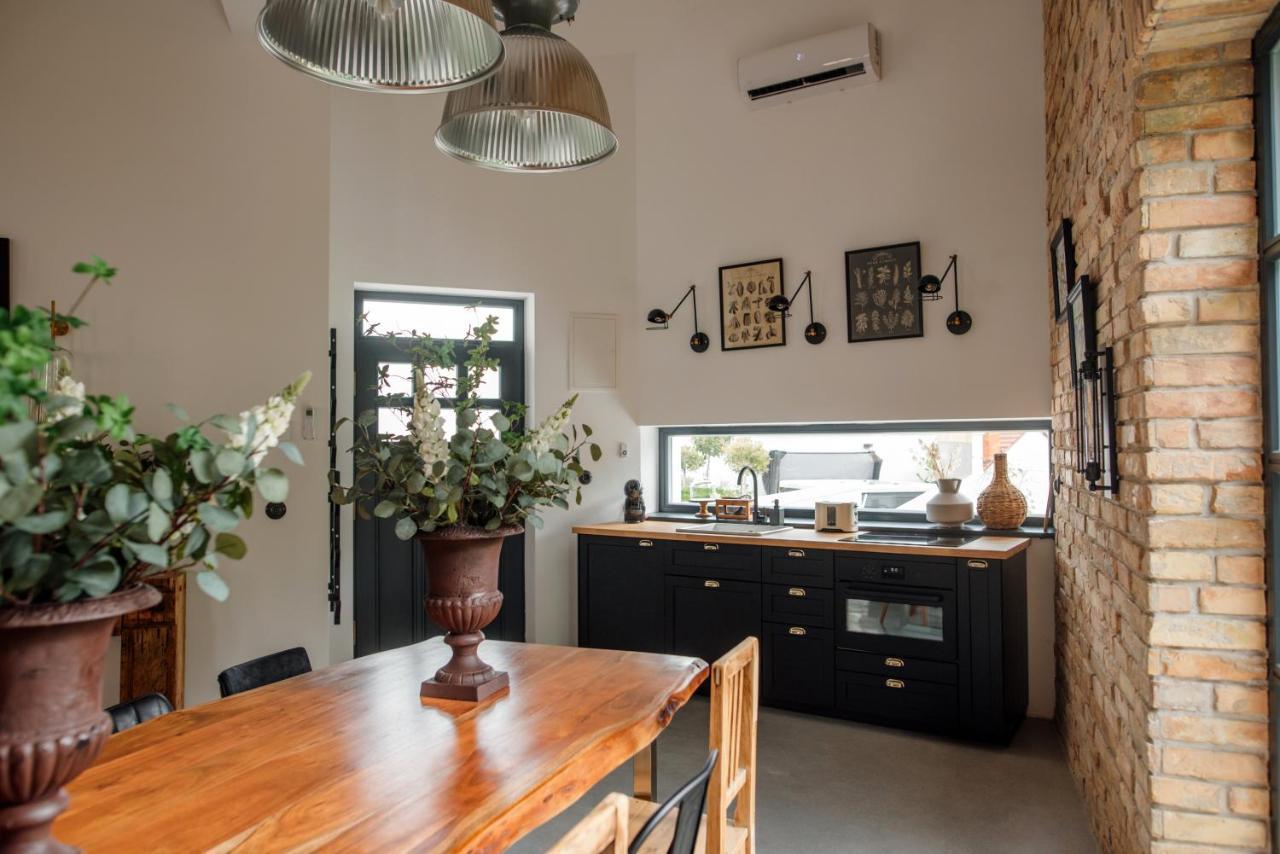 Loftlakasom**** Apart otel Veszprém Dış mekan fotoğraf